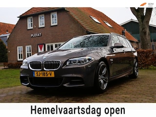 BMW 5-serie Touring 520d M Sport Edition Aut. | M-Pakket | Champagner Quarz | Full Led | Lederen Dashboard | Rijstrooksensor |