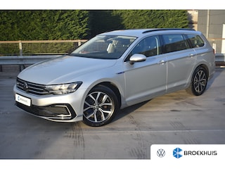 Volkswagen Passat Variant 1.4 218PK TSI PHEV GTE Business | Stoelverwarming voor | Climatronic 3-zones | Achteruitrijcamera | Business Premium pakket inclusief navigatie