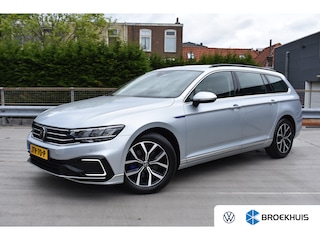 Volkswagen Passat Variant 1.4 218PK TSI PHEV GTE Business | Stoelverwarming voor | Climatronic 3-zones | Achteruitrijcamera | Business Premium pakket inclusief navigatie