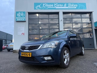 Kia Ceed cee'd Sporty Wagon 1.4 CVVT X-ecutive