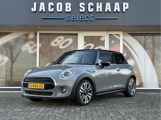 Mini Cooper 1.5 Chili Automaat / Carplay / Panoramadak / Navi / 17" LM /  PDC v+a