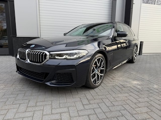BMW 5-serie Touring 530e M Sport / Apple Carplay / LED / PHEV / Trekhaak / Stoel Verwarming
