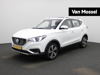 MG ZS EV Luxury 45 kWh | Carplay| Panoramadak | Lederen Bekleding | CruiseControl | Stoelverwarming |