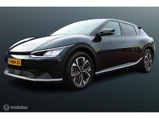 Kia EV6 Light Edition 58 kWh, 3 fasen, Stoel-stuurverwarming, Pdc voor + achter + Camera, Cruise, Clima, App connect, Donker glas