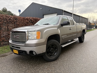 GMC 2500 G.M.C. SIERA HD / AUTOMAAT / 4WD / 4x4 / CRUISE / LEER / LPG