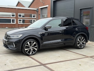 Volkswagen T-Roc 1.5 TSI R-Line Black style IQ-Led Groot Navi Virtual NAP