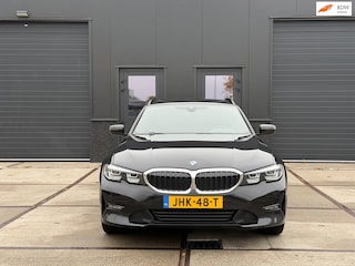 BMW 3-serie Touring 330e 292PK Sportline Pano Leer Led Btw