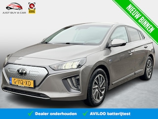 Hyundai Ioniq Premium EV 38 kWh SoH 94,1% / Warmtepomp / Plus-Pakket / Adaptive Cruise / Stoelverwarming Voor & Achter + Ventilatie / LED / Navigatie /