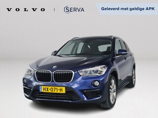 BMW X1 xDrive20i | Panoramadak | Stoelverwarming | Parkeercamera | Trekhaak