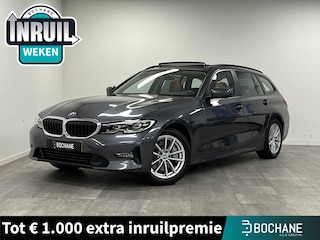 BMW 3-serie Touring 330i Executive Edition | Panoramadak | Trekhaak | Stoelverwarming |
