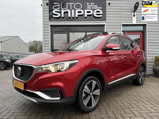 MG ZS EV Luxury 45 kWh -SOH 92,93 %-OPEN DAK-VOLLEDER-STOELVERWARMING-TREKHAAK-KEYLESS-LICHTMETALEN VELGEN-DODE HOEK-ISOFIX-ETC