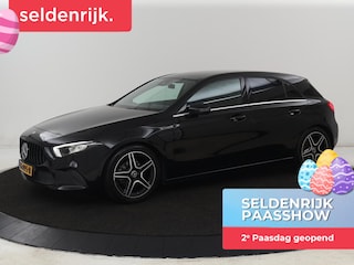 Mercedes-Benz A-klasse 180d Launch Edition | Stoelverwarming | Trekhaak | AMG Line | Camera | Navigatie | Widescreen | Half leder | Park Assist | Climate control | Cruise control