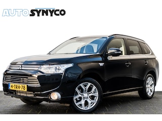 Mitsubishi Outlander 2.0 PHEV Executive Edition | 4 WD | Trekhaak | Camera | Navi | Clima | Cruise
