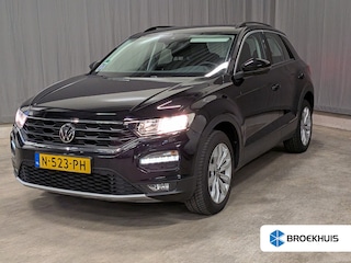 Volkswagen T-Roc 1.5 TSI Style | Automaat! | 1e Eigenaar! | Trekhaak | Navi | Camera | Clima | Cruise Adaptive | Parkeersensoren | Lichtmetalen Velgen