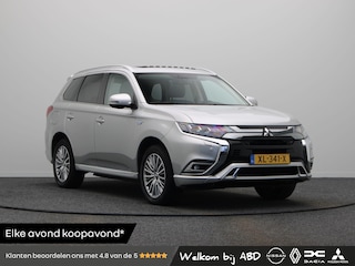 Mitsubishi Outlander 2.4 PHEV Intense+ | Half leder | Stoelverwarming | panorama dak | Trekhaak |