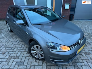 Volkswagen Golf 1.0 TSI Comfortline / Navi / DAB / PDC / Clima / Cruise / NAP