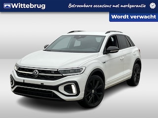 Volkswagen T-Roc 1.5 TSI R-Line Business+ / 19"LMV / CAMERA / Afneemb. Trekhaak / NAVI / APP.Connect / Black Style