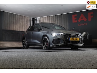 Audi A3 Sportback 45 TFSI e RS3 Look / 245 PK / RS Zetels / B & O / Head Up / 360 Camera / Virtual Cockpit / Open Pano / Matrix