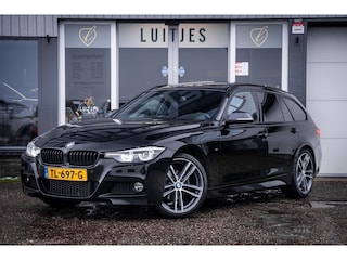 BMW 3-serie Touring 320i M-Sport I Org.NL I Pano-dak I Leder I Camera I HuD I Elek.A-klep I Virtual-cockpit