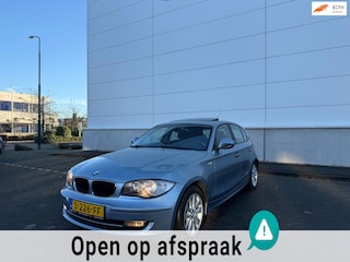BMW 116i Business Line SCHUIFDAK/PDC/STLVRWMNG/6 BAK/5 DEURS