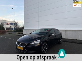 Volvo V40 2.0 D4 Momentum Business NAVI/PDC/CRUISE/EXPORT-HANDEL!