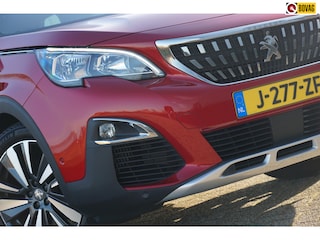 Peugeot 5008 1.2 PureTech 130pk Premium Avantage Automaat - Rouge Ultimate - Camera/Carplay/Cruise