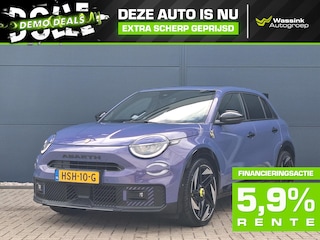 Abarth 600 600 54 kWh 280pk Scorpionissima | Sabelt Sportstoelen | Torsen Sperdifferentieel | 20" Lichtmetalen Velgen | Apple CarPlay/ Android