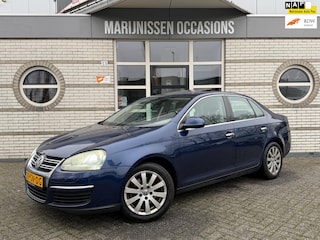 Volkswagen Jetta 2.0 FSI Comfortline|Pano,Leder,Trekh|