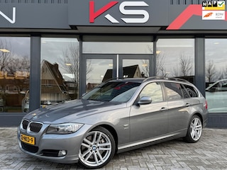 BMW 3-serie Touring 330xi High Executive Xenon Leder Carplay