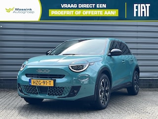 Fiat 600 54kWh 156pk Aut La Prima | Adaptive Cruise Control | Stoelverwarming | Camera | Sensoren Voor + Achter | CarPlay | Voorconditionering |