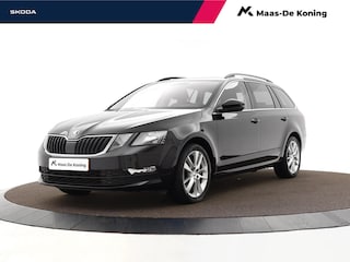 Skoda Octavia Combi 1.5 TSI 150pk DSG Greentech Business Edition · Cruise Control · Apple/Android Car Play · Stoelverwaming · Navigatie · Trekhaak · P-Sensoren · 17'' Inch ·