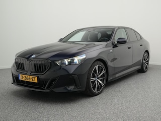 BMW 550e 490 PK M-Sport xDrive | LED | Vierwielbesturing | Leder | Stoelverwarming en Koeling | Trekhaak | Harman/Kardon | Comfort Zetels |