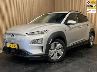 Hyundai Kona EV Fashion 64 kWh|100% SOH|FACELIFT|3-FASE|1/2 LEDER|ACC|NAVI|CAMERA|CARPLAY|STOELVERW|NAVI|ORG.NL|NAP|1e EIG.|IN.BTW