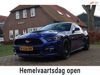 Ford Mustang USA 5.0 V8 HANDGESCHAKELD | NW Model | Uniek | Schoon Carfax | Xenon | Performance hood | Led. Dashboard | Historie |