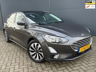 Ford Focus 1.0 EcoBoost Hybrid Trend/Navi/camera/panorama/carplay