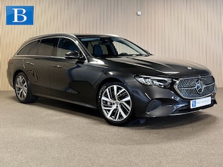 Mercedes-Benz Estate 300e Avantgarde Advanced-DISTRONIC-TREKHAAK-DODEHOEK-APLLE CARPLAY-COMPLEET