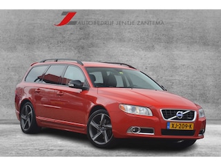 Volvo V70 2.5FT Momentum R-Design | Xenon | Leer | Clima | Cruise-control | PDC | Stoelverwarming | Trekhaak | Keurige en goed onderhouden V70 met de juiste opties!!