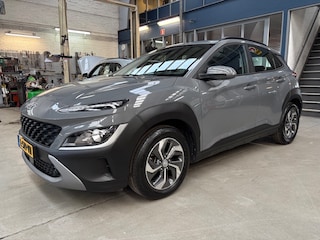 Hyundai Kona 1.6 GDI HEV 141pk Comfort | Trekhaak | Apple carplay/ Android auto | Camera | Bluetooth | Cruise control | All season banden | NAP | Rijklaar prijs!