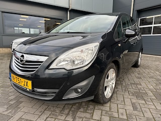 Opel Meriva 1.4 met trekhaak, airco, PDC, cruise control