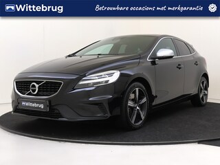 Volvo V40 1.5 T3 Polar+ Sport | Panodak | Stoelverwarming | Camera | Keyless Entry + Start | Lage KM Stand!
