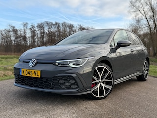 Volkswagen Golf 1.4 eHybrid GTE / Automaat / Stoelverwarming + Koeling / IQ Light / Adaptice cruise control / Memory stoel / Navi.