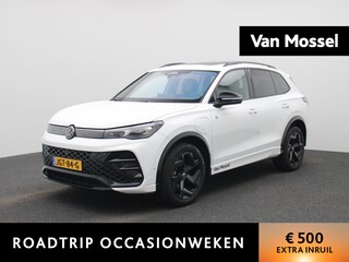 Volkswagen Tiguan 1.5 eHybrid R-Line Edition 272 PK | Panorama Dak | Stoelen Volledig Leder Met Geheugenfunctie | Navigatie | Stoelverwarming Voor + Achter | Head-Updisplay | Stuurwielverwarming | 360 Camera | Achterklep Elektrisch | Side Assist | High-End Geluidsysteem Harman Kardon