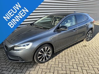 Volvo V40 1.5 T3 Dynamic Edition Pano Camera LED