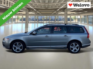 Volvo V70 2.5T Momentum Leder, trekhaak, Rijklaar+Garantie...