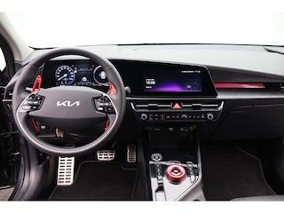 Kia Niro 1.6 GDi ExecutiveLine * Meest luxe uitvoering * | Stoel en stuurverwarming | Stoel ventilatie | Geheugenfunctie bestuurdersstoel | Camera en parkeersensoren | Adaptieve cruise controlle