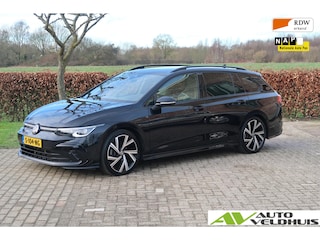 Volkswagen Golf Variant 1.5 eTSI R-Line Business+ PANO TREKHAAK