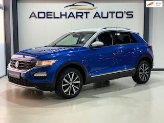 Volkswagen T-Roc 1.0 TSI Style / Navigatie full map Apple CarPlay / Airconditioning / Parkeer sensoren / etc..
