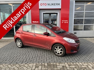 Toyota Yaris 1.3 VVT-i Now *Met Trekhaak!*