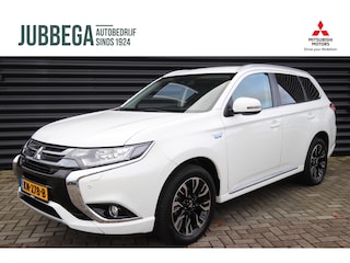 Mitsubishi Outlander 2.0 PHEV Business Edition Dealer O.H. Trekhaak, Navi, Cruise, Standkachel