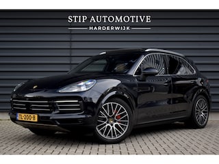Porsche Cayenne 3.0 E-Hybrid 462pk | Pano | ACC | Matrix PDLS+ | 360 Camera | Alcantara hemel | Sport Chrono | Luchtvering |